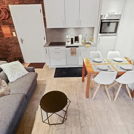 Cozy De 2,5 Pce En Plein Centre De Montana *